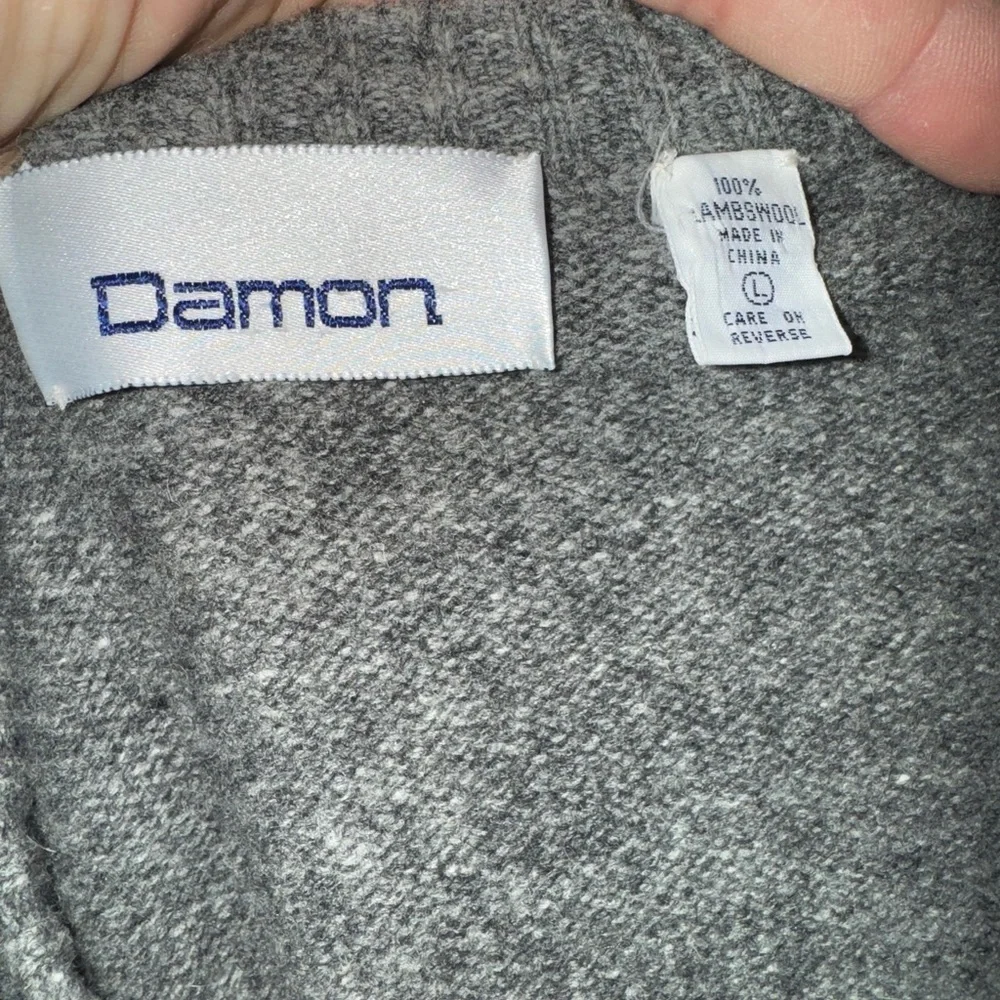 Vintage 80’s DAMON Hand Knitted Lambswool Sweater: Abstract Design: SKI Gear: LG